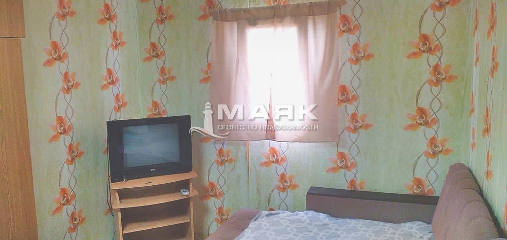 Дом 40 кв.м на участке 4 сот