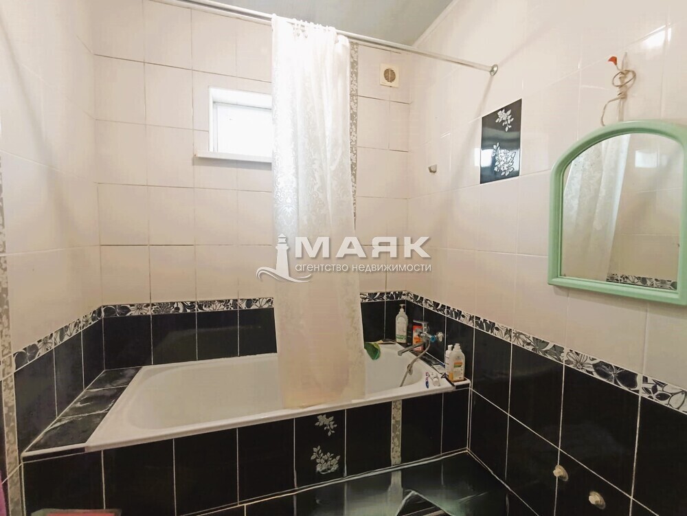 Дом 116 кв.м на участке 10 сот