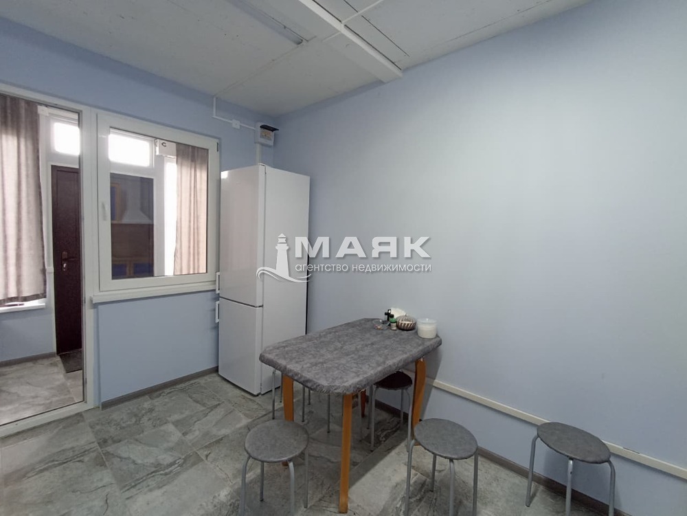 2-к. квартира 60 кв.м, 1/1