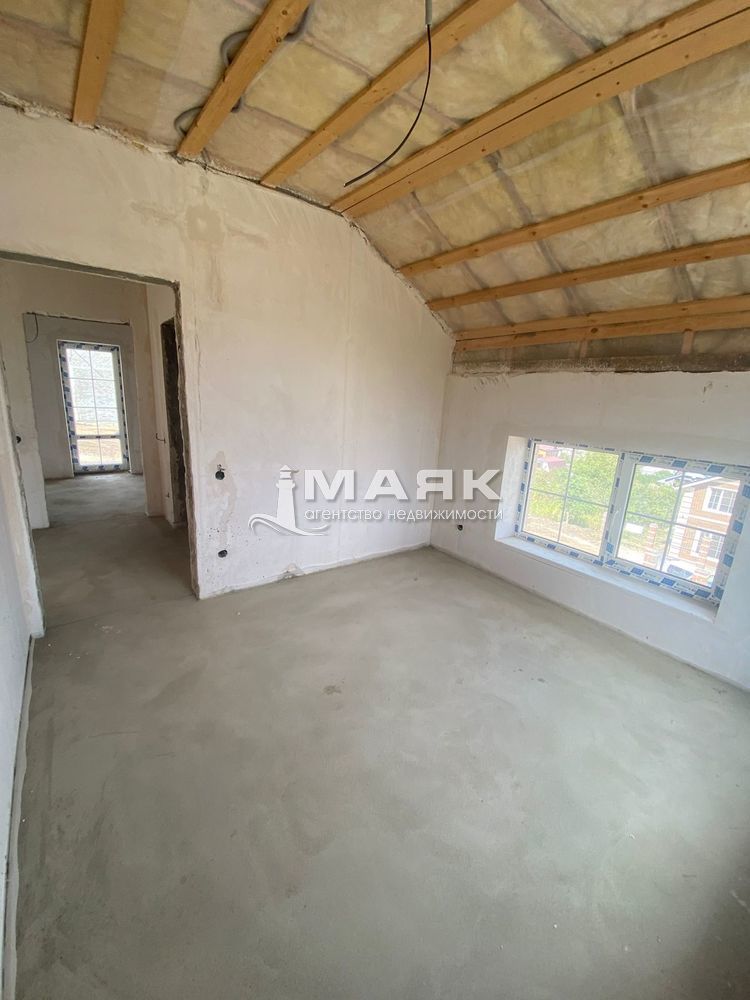 Дом 136 кв.м на участке 3 сот