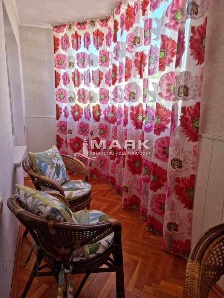 4-к. квартира 92 кв.м, 4/7