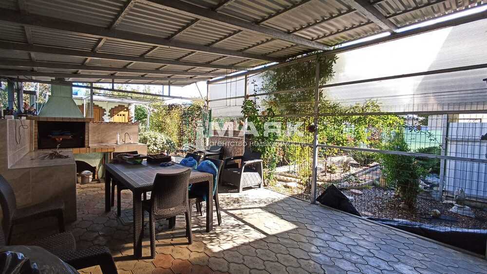 Дом 161.9 кв.м на участке 5 сот