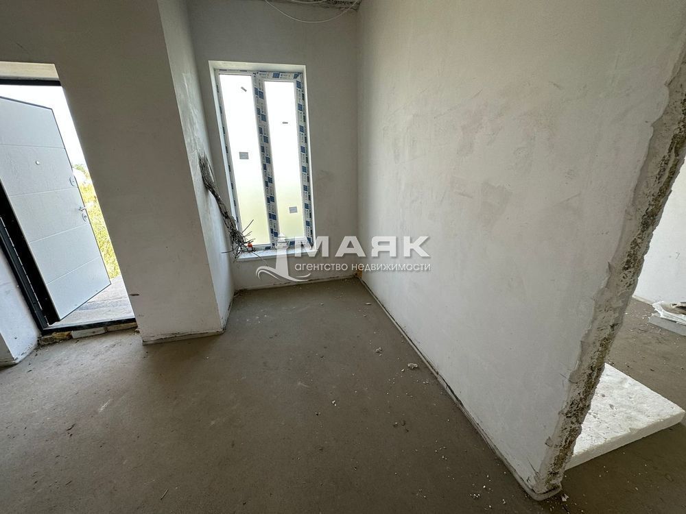 Дом 100 кв.м на участке 5 сот