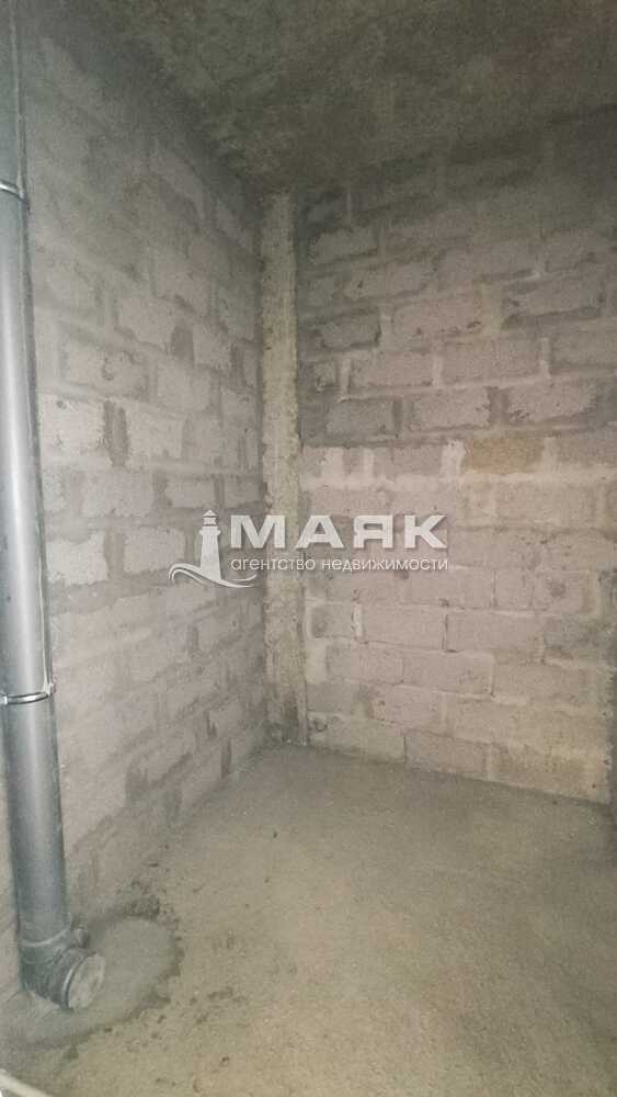 1-к. квартира 56 кв.м, 1/3