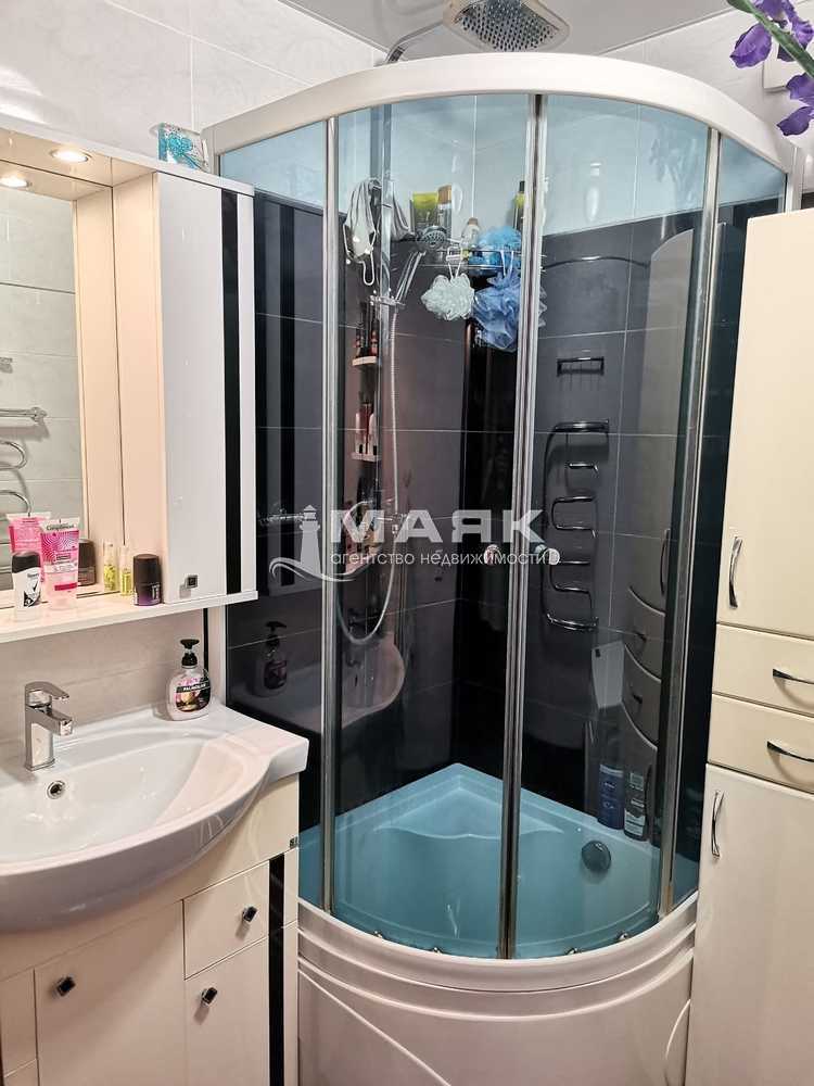 3-к. квартира 80 кв.м, 4/9