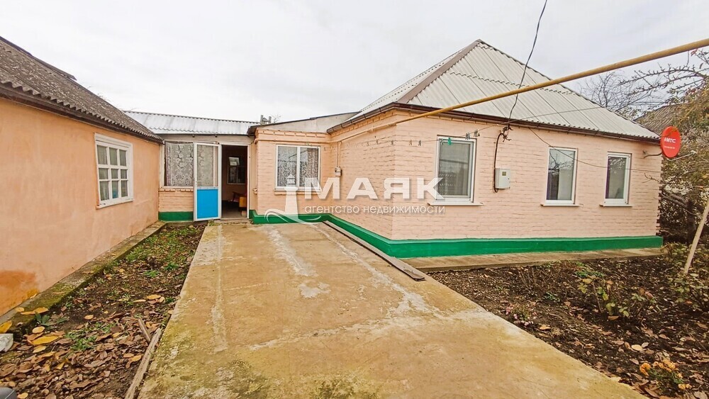 Дом 48 кв.м на участке 18 сот