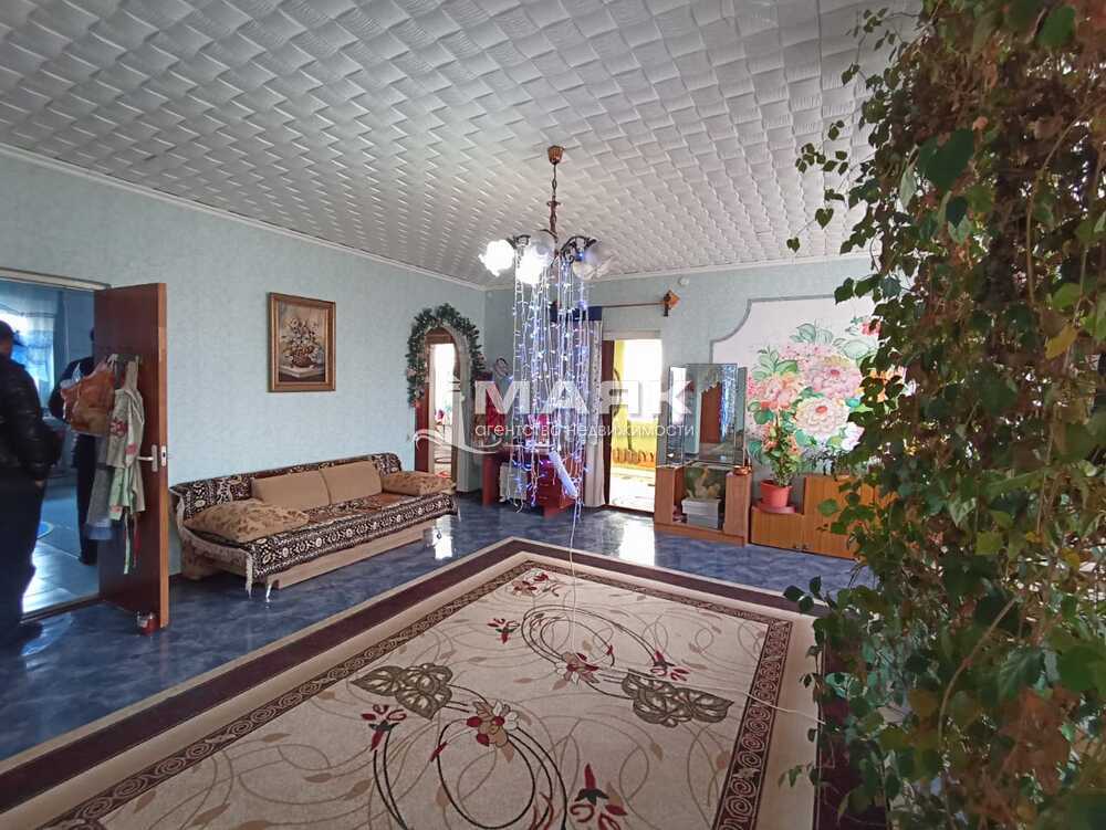 Дом 250 кв.м на участке 19 сот