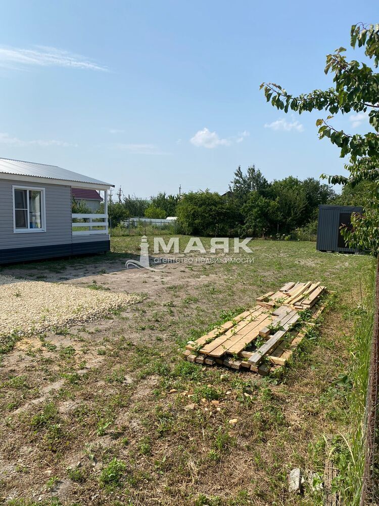 Дом 45 кв.м на участке 8 сот