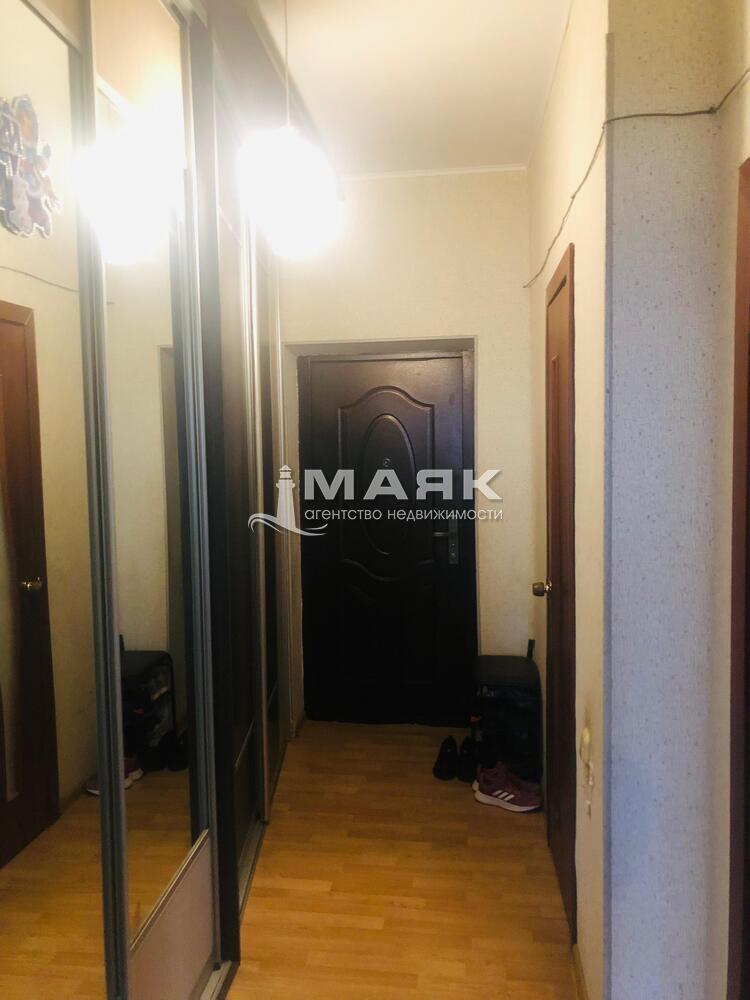 2-к. квартира 61.5 кв.м, 3/6