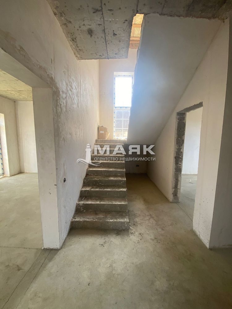 Дом 136 кв.м на участке 3 сот