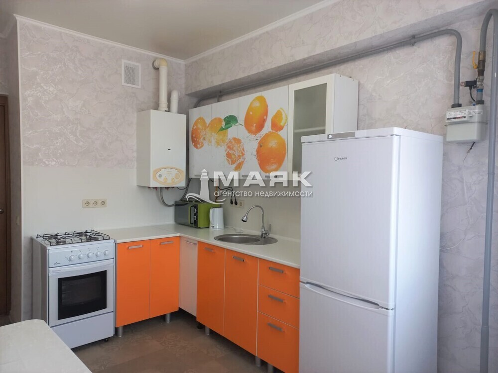 1-к. квартира 42 кв.м, 8/9