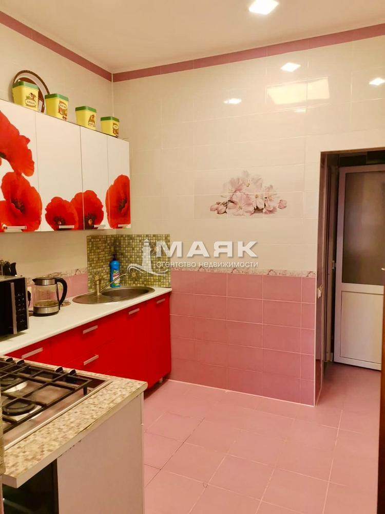 4-к. квартира 114.2 кв.м, 4/4