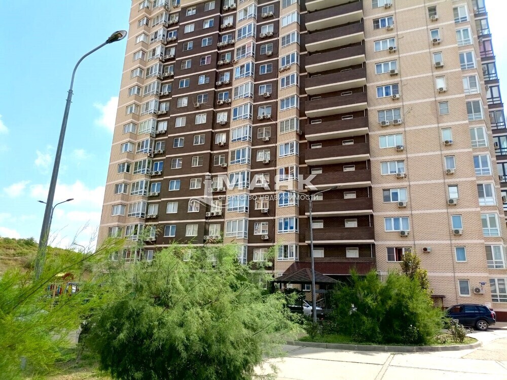 1-к. квартира 42 кв.м, 16/16