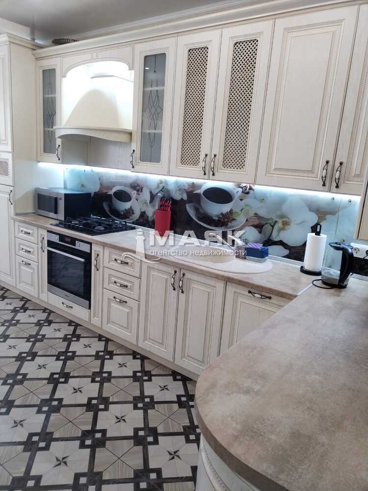 2-к. квартира 72.1 кв.м, 5/13