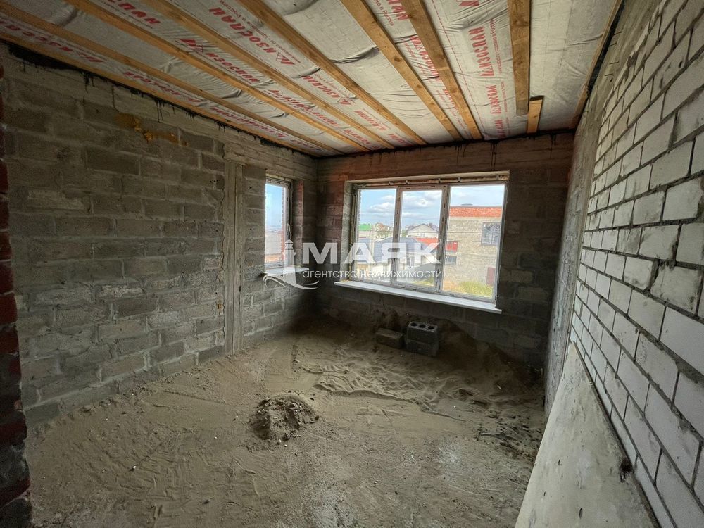 Дом 269 кв.м на участке 5.5 сот