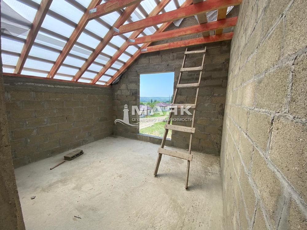 Дом 140 кв.м на участке 6 сот