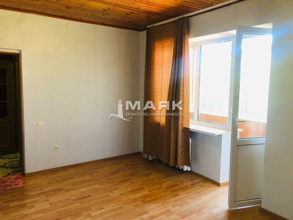 1-к. квартира 43.7 кв.м, 4/8