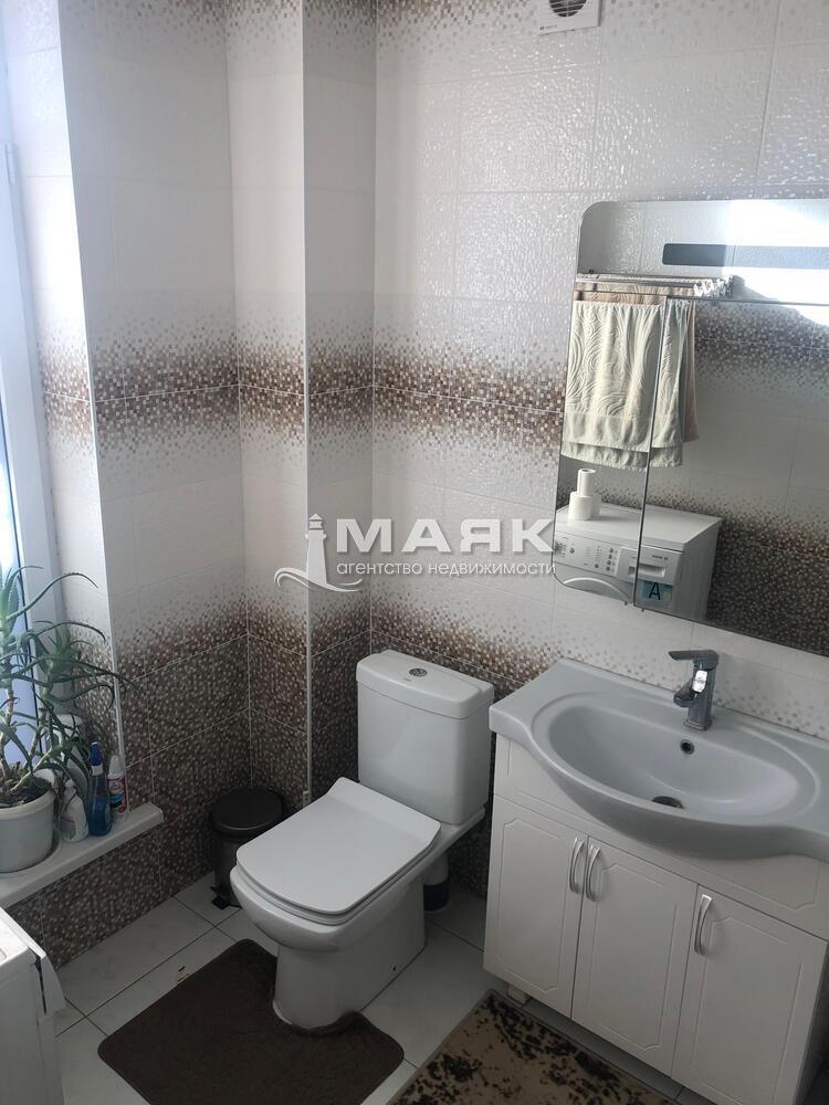 Дом 118.5 кв.м на участке 3 сот