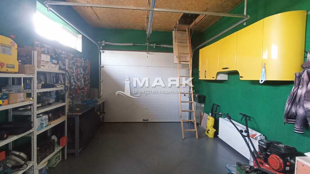 Дом 248 кв.м на участке 22 сот