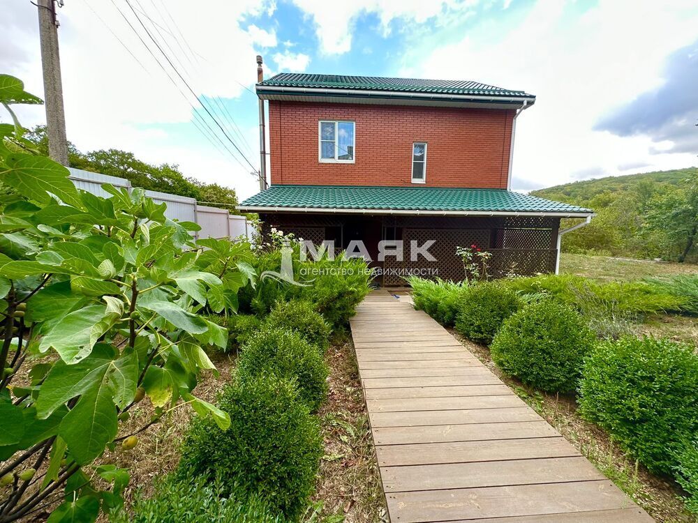 Дом 113 кв.м на участке 14 сот