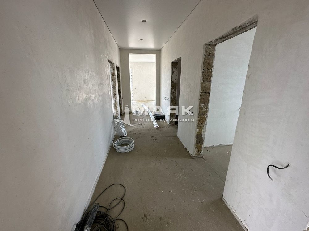 Дом 100 кв.м на участке 6 сот