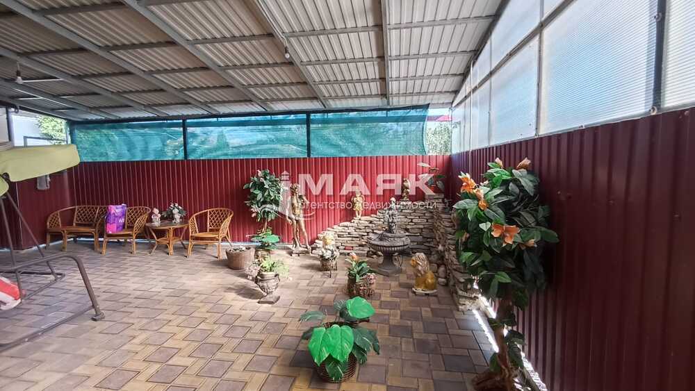 Дом 161.9 кв.м на участке 5 сот