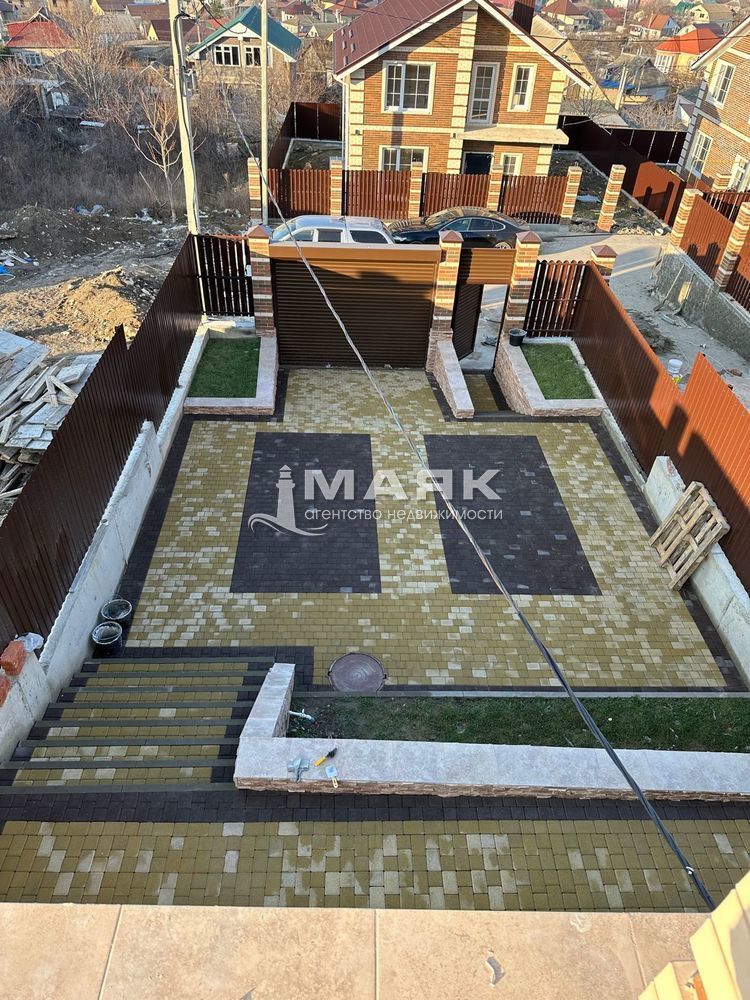 Дом 136 кв.м на участке 3 сот