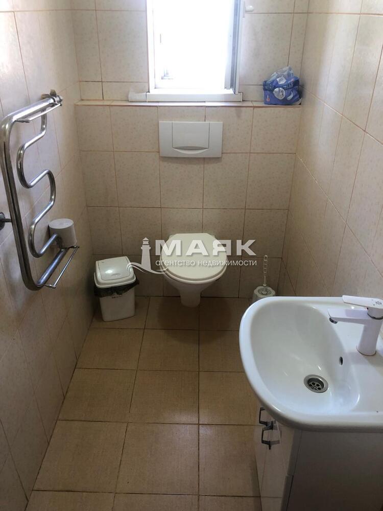 Дом 206 кв.м на участке 17 сот