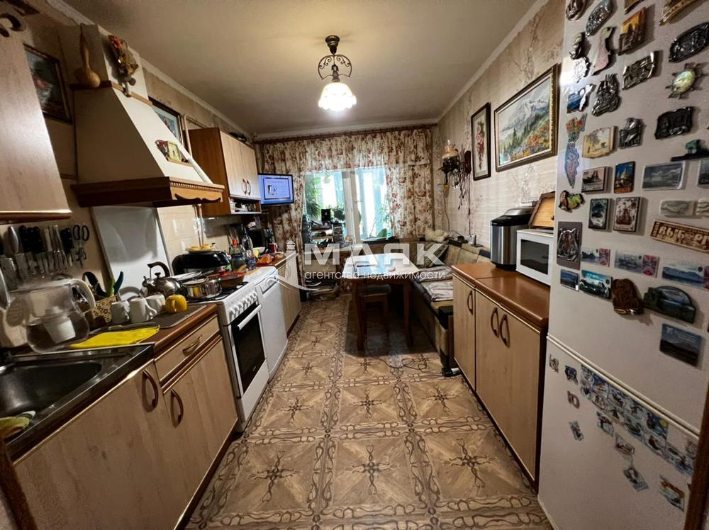 3-к. квартира 86 кв.м, 3/8