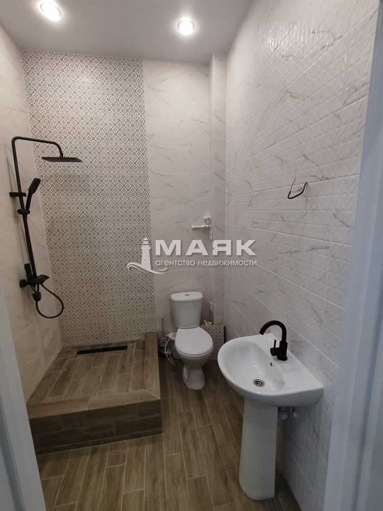 1-к. квартира 34 кв.м, цоколь/8