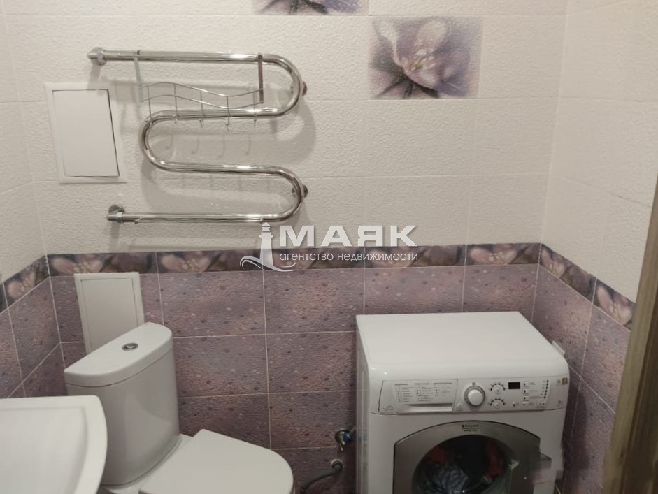 2-к. квартира 58.6 кв.м, 4/8