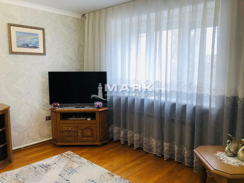 2-к. квартира 84 кв.м, 5/7