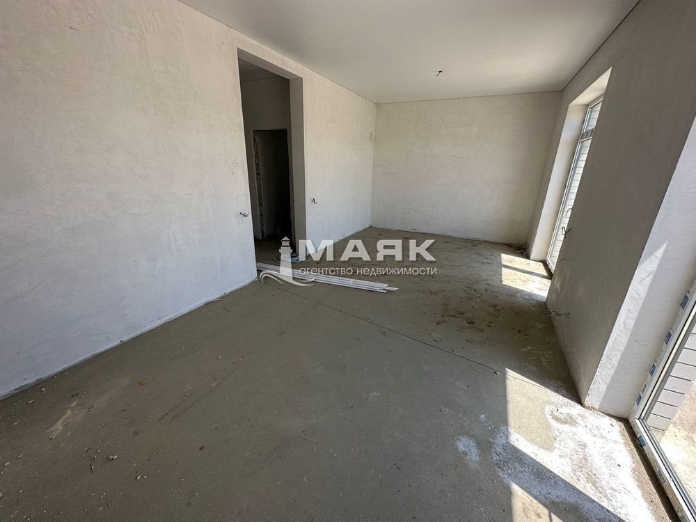 Дом 100 кв.м на участке 6 сот