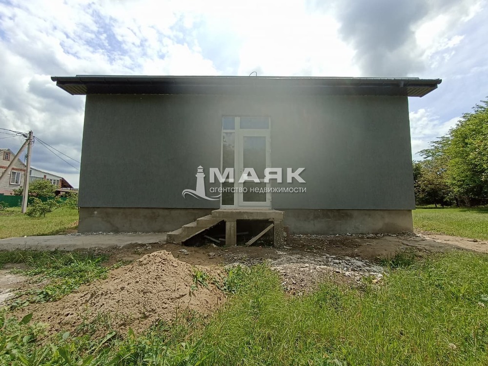 Дом 74.8 кв.м на участке 9 сот