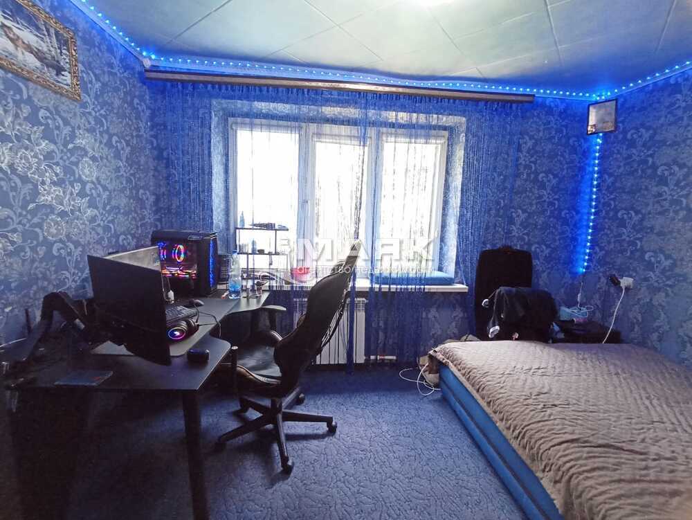 2-к. квартира 47 кв.м, 1/2