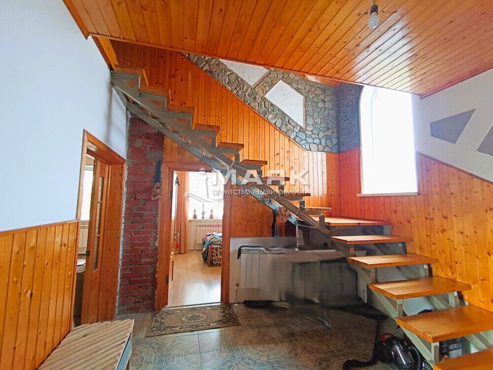 Дом 116 кв.м на участке 10 сот