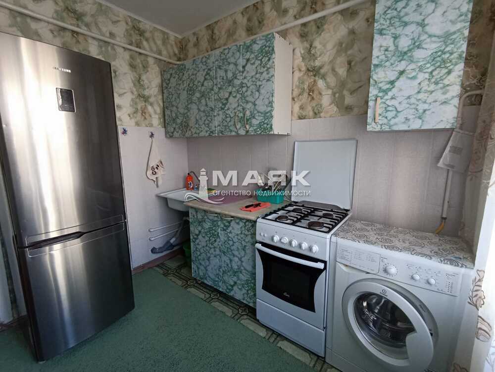 2-к. квартира 54 кв.м, 2/9