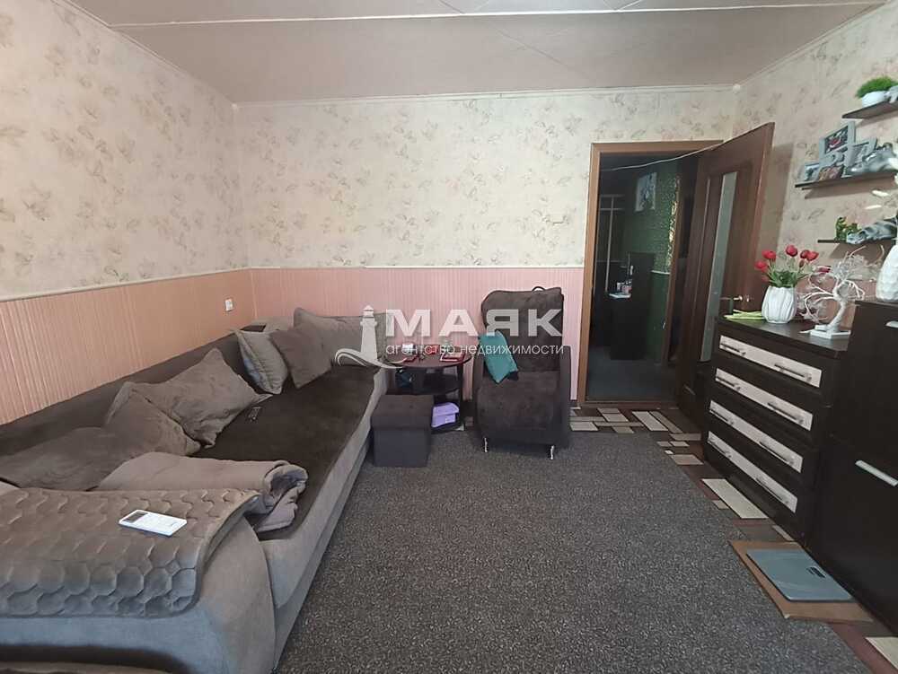 2-к. квартира 47 кв.м, 1/2