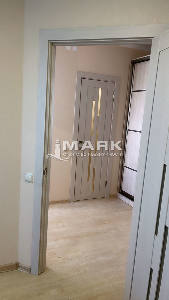 2-к. квартира 58.6 кв.м, 4/8