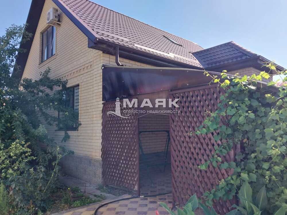 Дом 140 кв.м на участке 6 сот