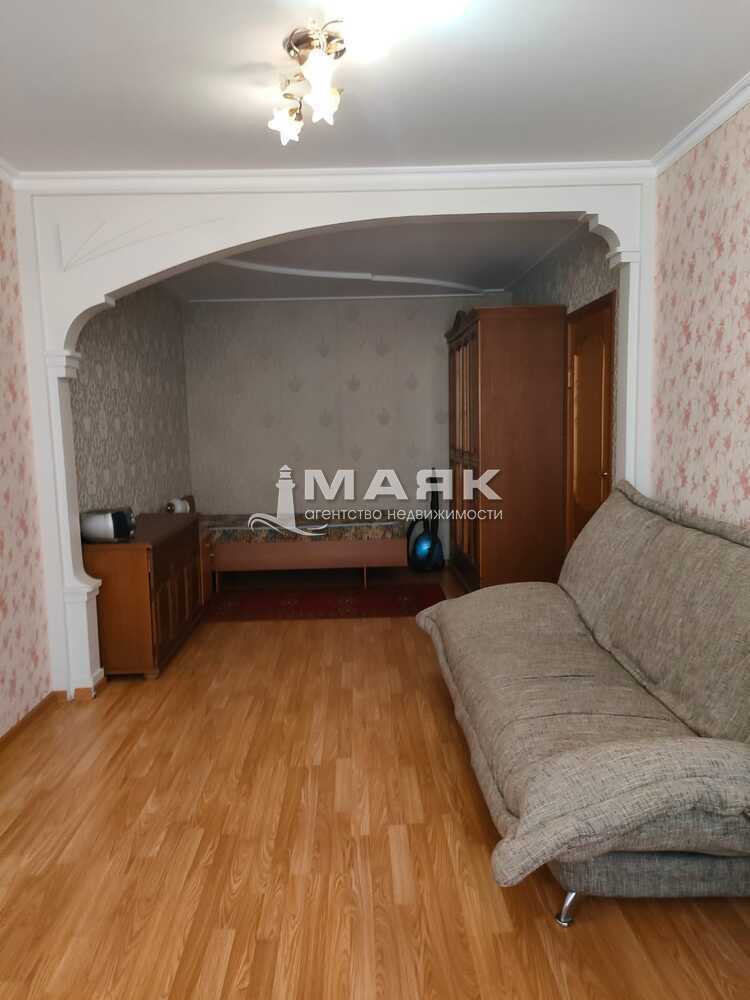 1-к. квартира 39.6 кв.м, 8/10