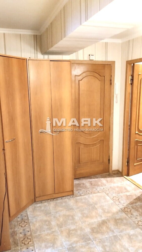 3-к. квартира 75.5 кв.м, 3/5