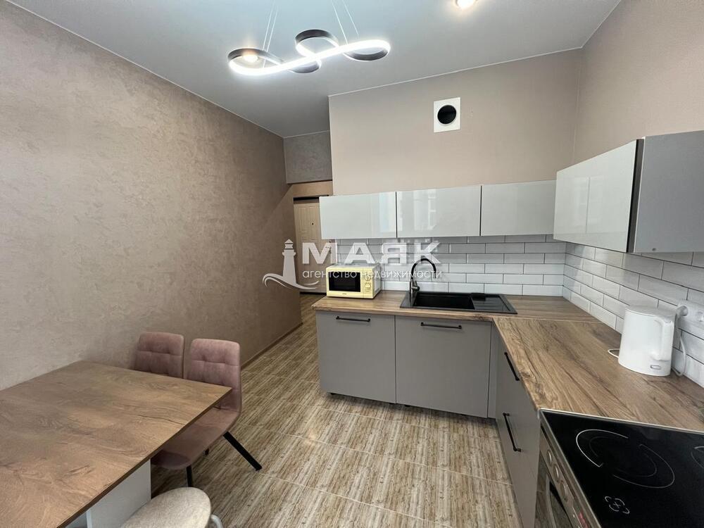 1-к. квартира 37.3 кв.м, 2/5