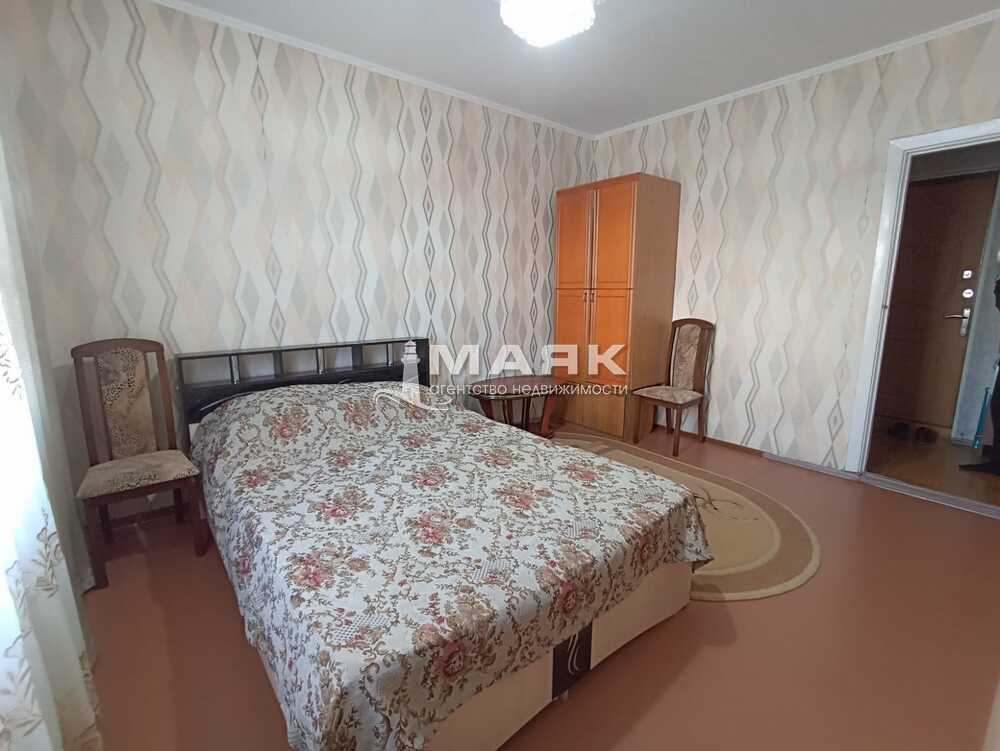 2-к. квартира 54 кв.м, 2/9
