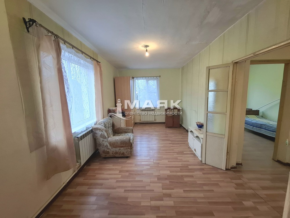 Дом 50 кв.м на участке 4.9 сот