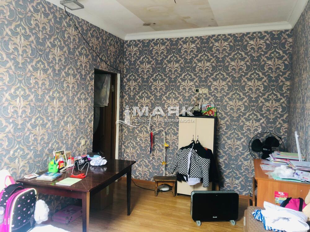 Дом 220 кв.м на участке 8 сот
