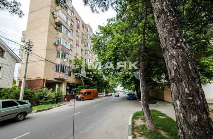 1-к. квартира 35 кв.м, 4/8