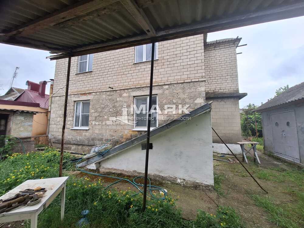 Дом 150 кв.м на участке 7.5 сот