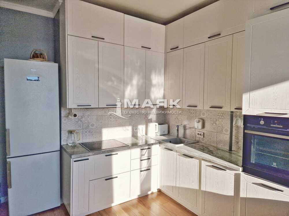 2-к. квартира 53 кв.м, 12/16