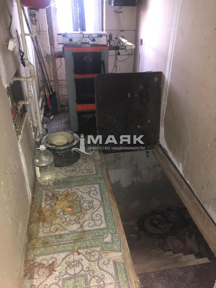 Дом 220 кв.м на участке 8 сот
